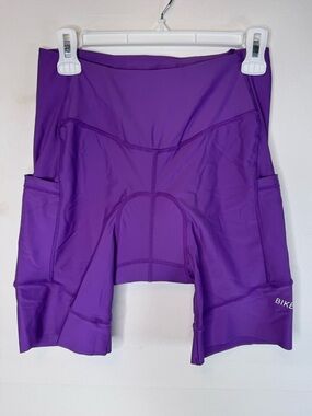 Bikewa NWT women's size medium 8" 4D gel padded bike shorts purple high waisted